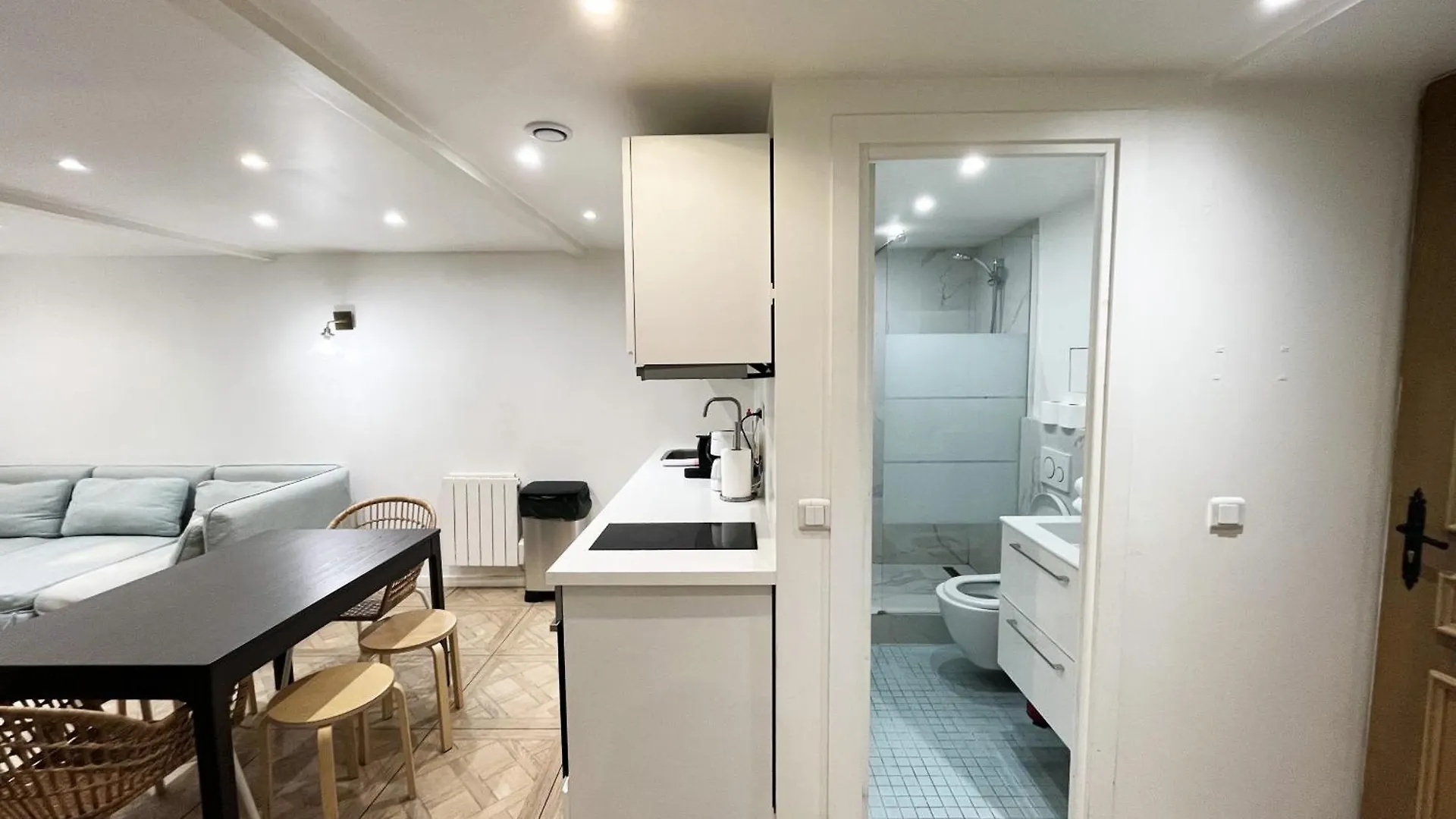 Apartment Urban Flat 86 - Charming Paris Central Flat