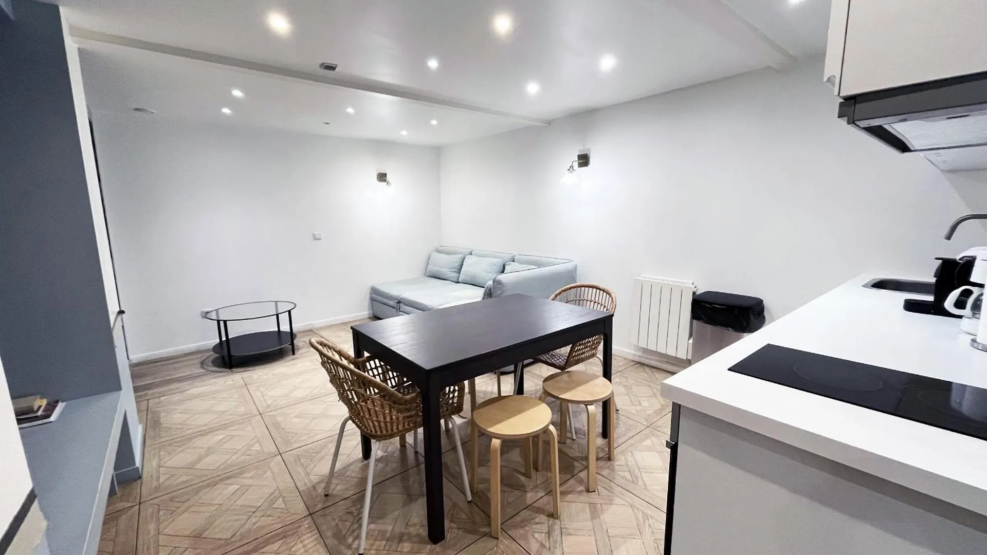 Urban Flat 86 - Charming Paris Central Flat France